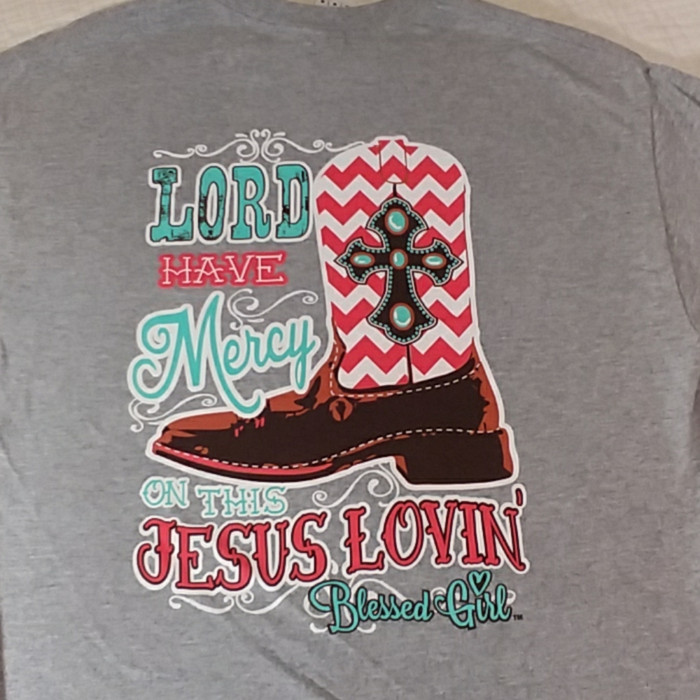 Gildan tee shirt